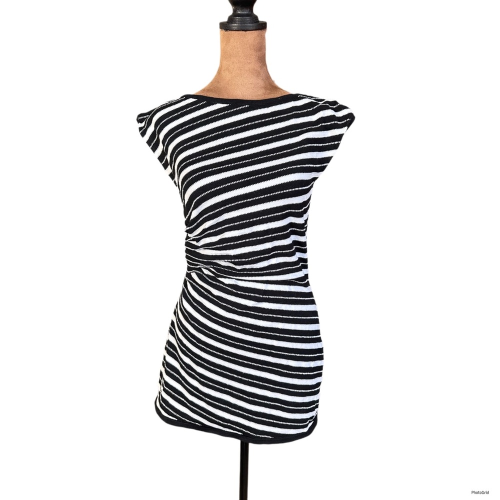 WHBM black white metallic knit sleeveless striped tunic small